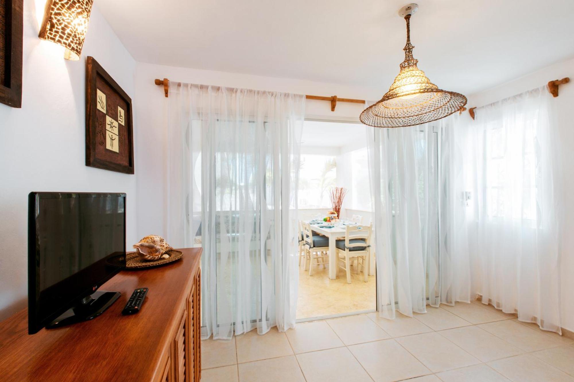Tropical Villas At Los Corales Beach - Caribbean Rentals Fzco Пунта-Кана Номер фото